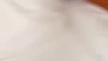 gswavert 刺激著贫乳乳首
