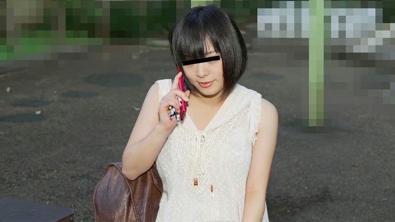 121024_01-10MU 天然むすめ尻軽疑惑がある年下彼女をナンパ調査!