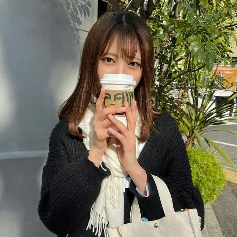 FC2 PPV 4620653 衝撃の初出演人気インフルエンサーどこにも出てない秘蔵映像4K特別版送付