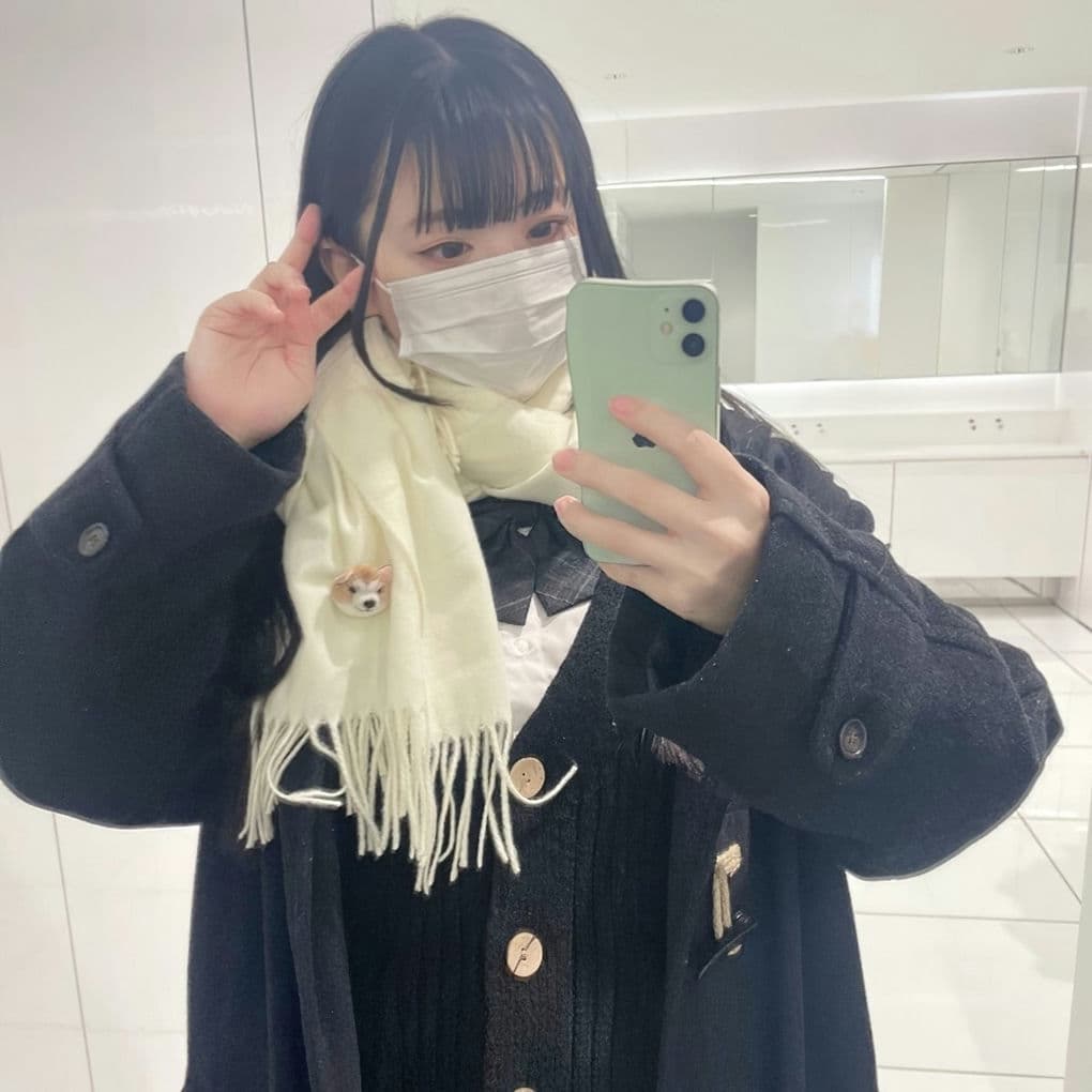 FC2 PPV 4631559 【100万人に1人】”奇迹のHカップ18歳”超清纯美女にピル无し生中出し。制服姿で初出演约80分间の4K高画质希少映像。