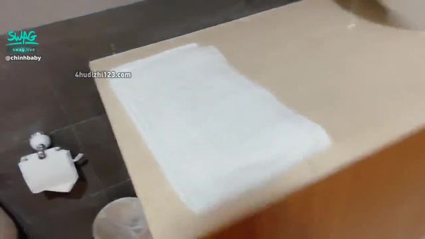 敏感男子爽到不小心内射满出来