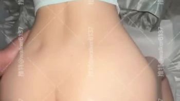walker 很骚的学妹 被肏出满满白浆