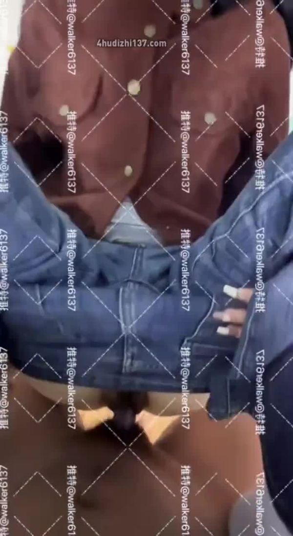 walker 抖音网美与学长男友%%
