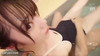 个清纯唯美的小姐姐，背后是个渴望被大鸡巴精液灌满小骚穴的反差婊，