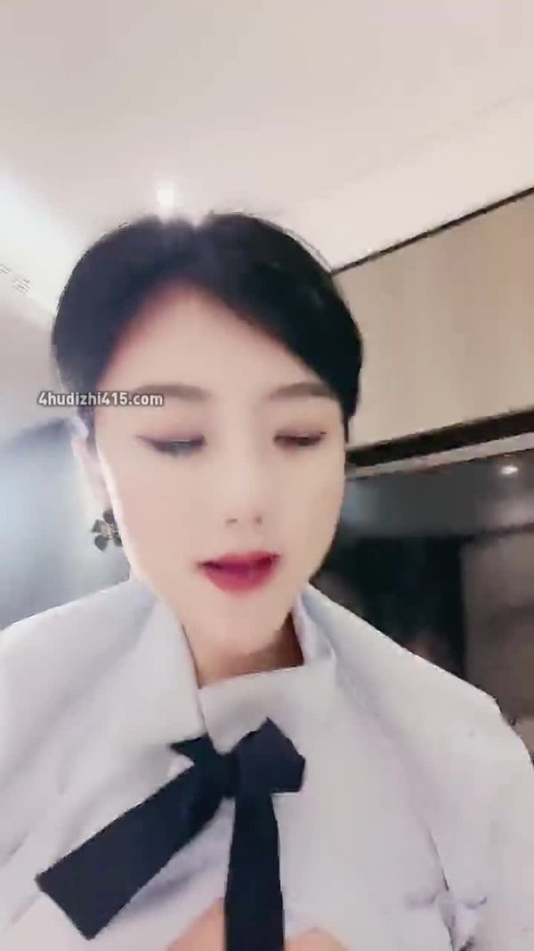 身材齐一身公狗腰大屌爆肏蜜穴汁液都拉丝浪叫不止内射精液