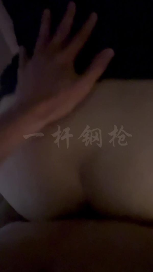 这角度我以为是插肛门.. VIP