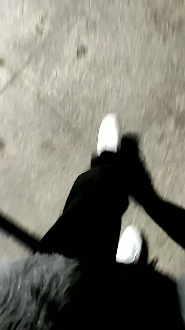 秦总会所探花 今夜运气不错,来了新人,小少妇颇有几分紫色,娇喘阵阵被弟弟干得花枝乱颤爽歪歪