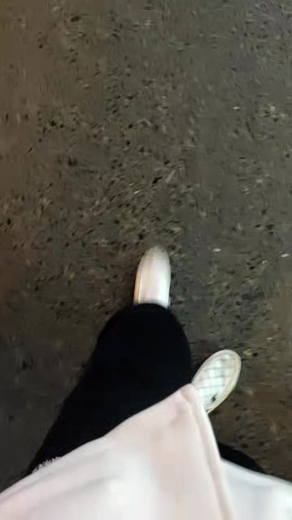 会所探花 寂寞的夜,小伙精虫上头,按摩店里环肥燕瘦美少妇不少,美乳圆润,皮肤细腻来爽一下