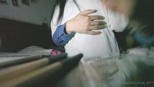 #Onlyfans #萝莉 #jk0571顶级约炮大佬JK0571约的全是萝莉和御姐3