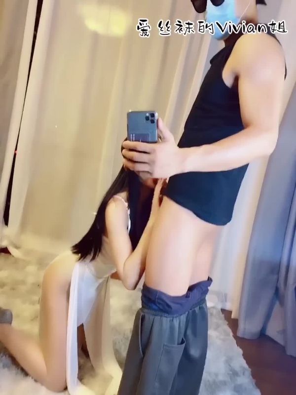 #爱丝袜的vivian姐人如其名腿精24