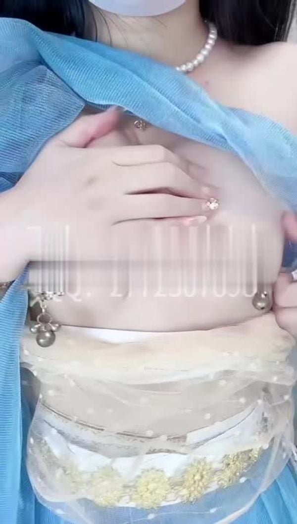 #肛系列 #点点双穴小恶魔福利姬「点点」私拍视频高速炮机同时抽插双穴不停流汁 重口味1
