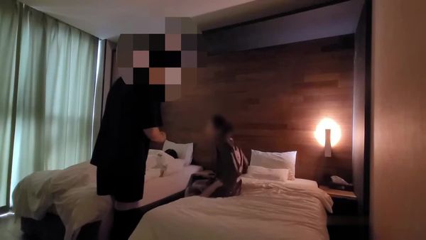 #韩国 #户外 #hh肥臀美少妇 勾引外卖男技师等 酒店装睡勾引服务员SPA技4