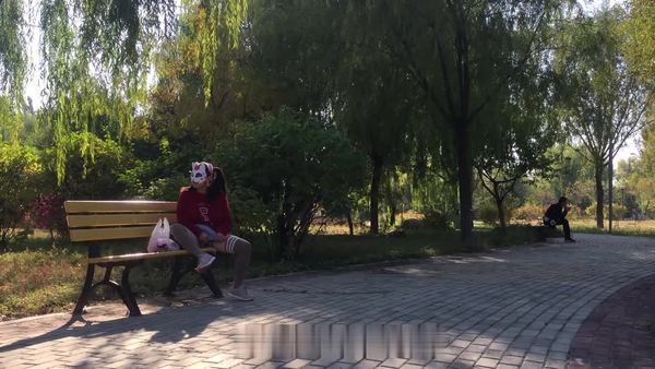 #露出 #户外 #人前露出洛丽塔一个专门玩户外的博主 看起来应该像是个小少妇内容可圈可点吧应该有喜欢这类型的兄弟4