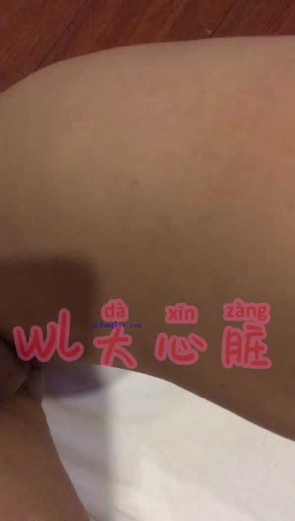 #足交 #wl大心脏也是个极品足交女神和鱼肠的快乐应该差不多齐名吧足交还是很给力3