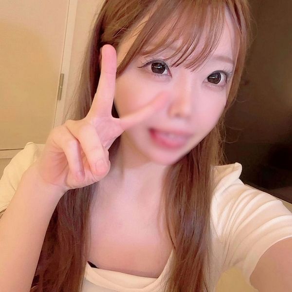 【05 颜出し】汗だく姿が魅力な女性専门インストラクター。うぶな美女が暑い部屋で中出しセックスしたら覚醒した。