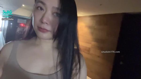 lonelywifecheatingonherexboyfriendinChineseNewYear英文对白 上