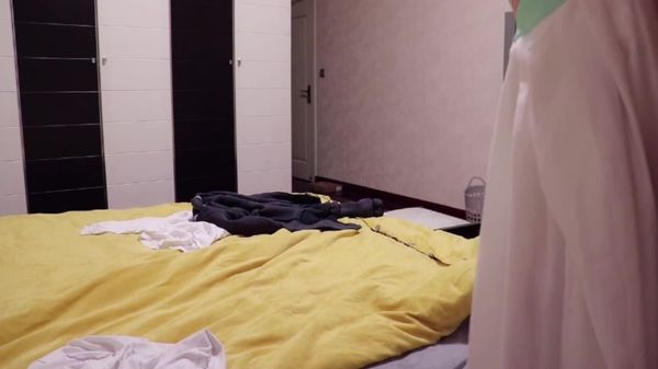 老婆出门回来就被我操