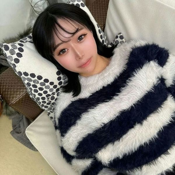 【2本+α】たまらない美女!颜面偏差値78超えスタイル抜群でアソコは色素薄めの美マン感じやすい体质で生挿入は彼氏にもゆ る し