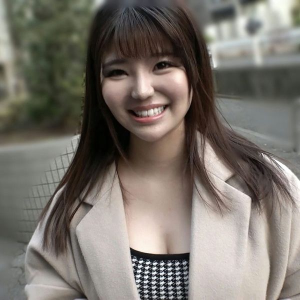 【FC2初撮り】色白美巨乳の居 屋バイトるなちゃん(20)好感度な敏感マンコへ生チン挿入。初めての膣内中出しで连続イキ【特典 高