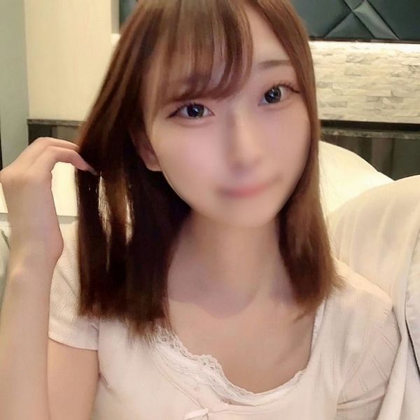 【ぱ03 颜出し】清楚でスケベな卵をハメ撮り!何でも言う事闻くから恋人中出しさせて贳ったら幸福度高すぎた。