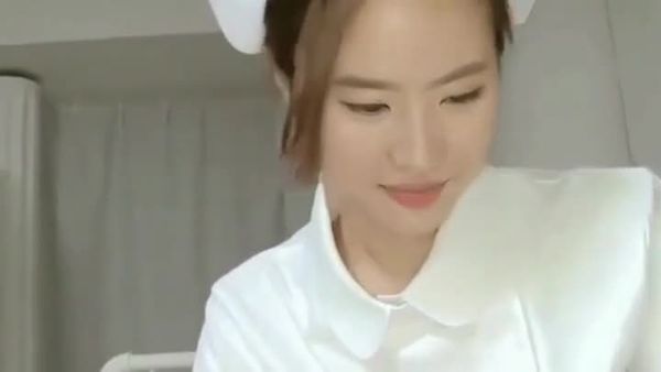 最新消息知名演员刘亦菲护士服诱惑