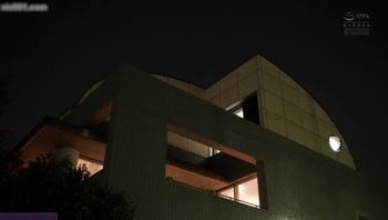 AI明星换脸 李智恩 妩媚眼神和撩人姿态，配上粗暴的动作