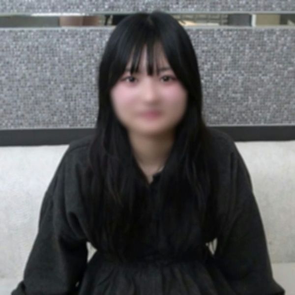 【初撮り】青春真っ只中の18歳。中出しSEXは素晴らしい行为だと教えてあげる。