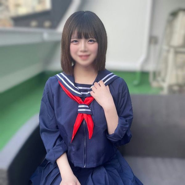 【ベッド水没】3秒で潮吹いちゃう隠れ神乳事务员とコスプレセックス。仕事は硬いのにあそこはぬるぬるのびしょびしょなんだね。