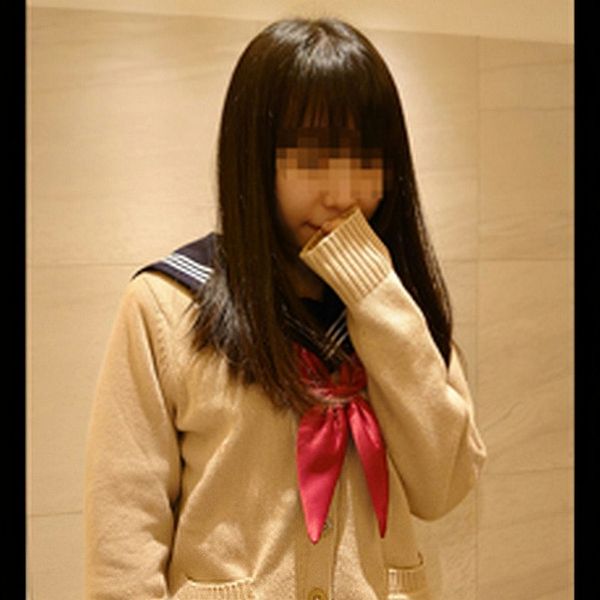 【无 制服コス】放课后に黒髪の大人しいプリケツ美尻ちゃんにオヤジの精液を生中出し【特典で高画质】
