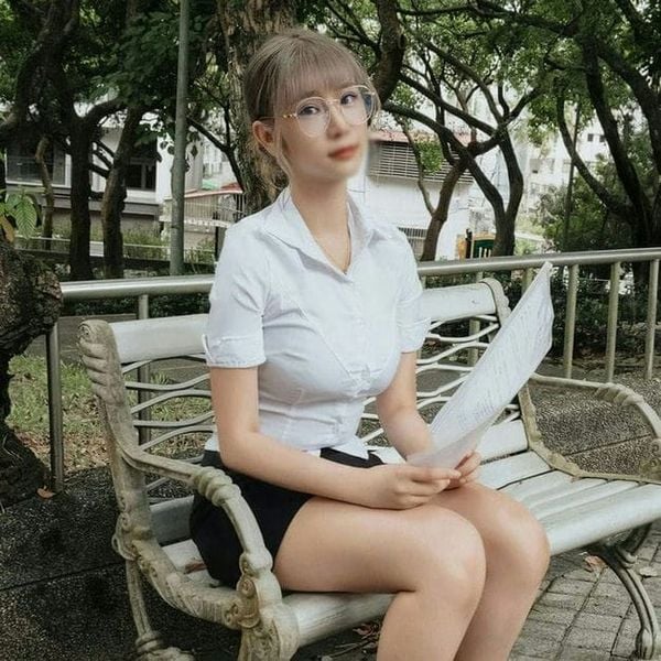 【初撮】【口内射精】22歳台湾美巨乳。エロいボディで奉シ。嫌だけど采用のため面接官の精液を全部受け取るしかない
