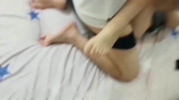 【吉林强上嫂子事件】嫂子不愿意插进去老实 多了.偷偷把嫂子上了