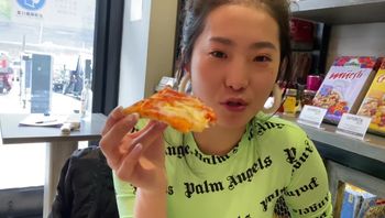 性爱杂志女主