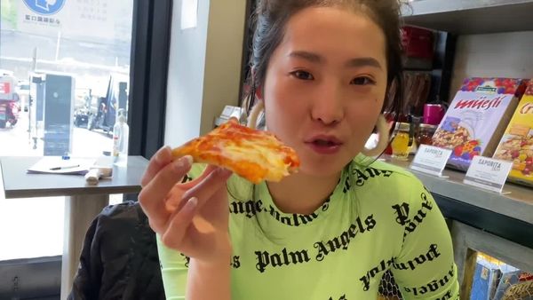 性爱杂志女主