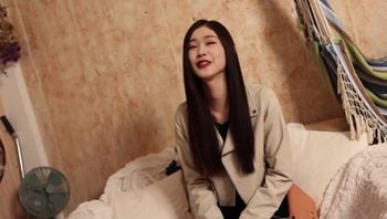 宋轶美腿人妻上门为你提供服务