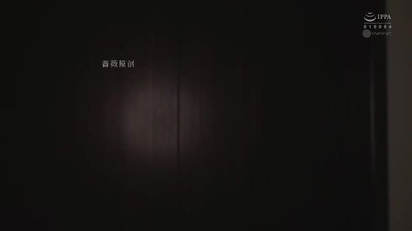 鞠婧祎射在兔女郎的巨乳上【1106】