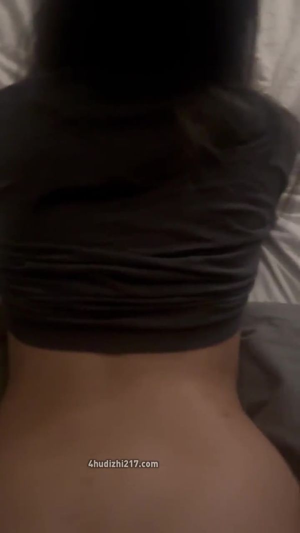 #自拍 #肥臀 #后入 我的蜜桃臀女神
