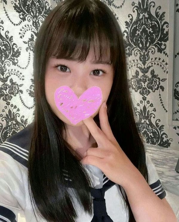 【无修正】夏服!黒髪ロング优等生 制服姿が眩しすぎる有名女校出身お嬢様との禁断性交!オマンコにいっぱい中出しちゃうよ 。