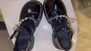 赶紧来看妹妹踩过的痕迹 犬九