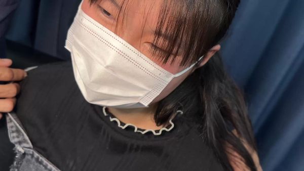 【完全素人 初 体 験 】18歳 童 颜 !耻ずかしがりやで反応良し。服を脱がせるとまさかの爆乳Fカップでした。レビュー特典特别1
