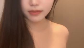 直播录屏 月亮躲在云朵 1 20250517