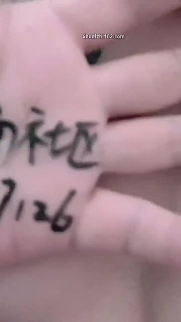 #乱伦爱好者#重庆母子 我和妈妈30有这样的淫荡母亲 我活不过20岁吧 主动坐莲 浪叫小老公