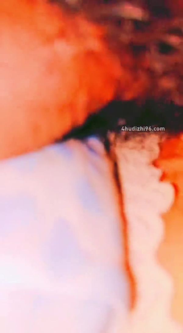 #单身母亲#单亲妈妈 和儿子的私密视频 晚上和几个闺蜜喝了点酒想的很
