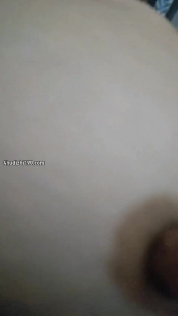 #和妈妈在出租房的故事 老妈人生中第一次吃鸡就是吃的儿子的大J8(下)