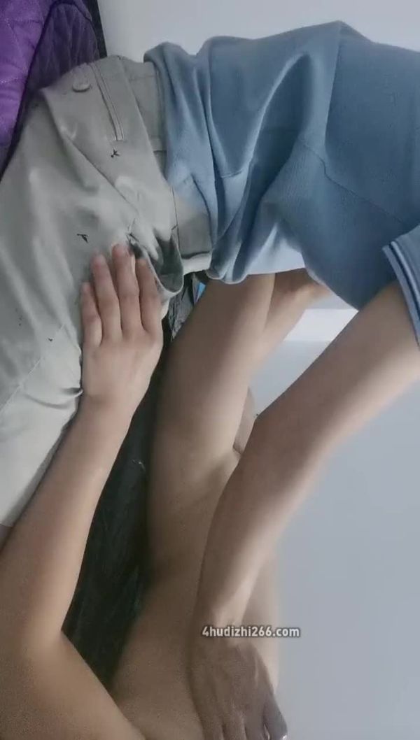 #淫妻的白嫩美臀 圆润光滑 后入佳品 水声潺潺这是饥渴了许久 #绿帽老公无法满足 找个#大鸡吧#技师必须满足