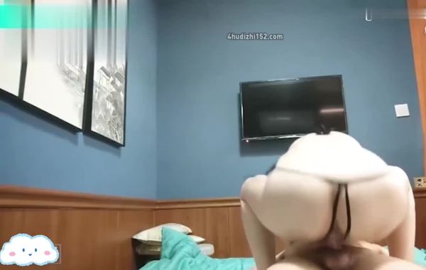 ✨极品熟女✨极品40岁轻熟女与小伙子酒店约会 艹逼招式繁多 熟女就是骚呀