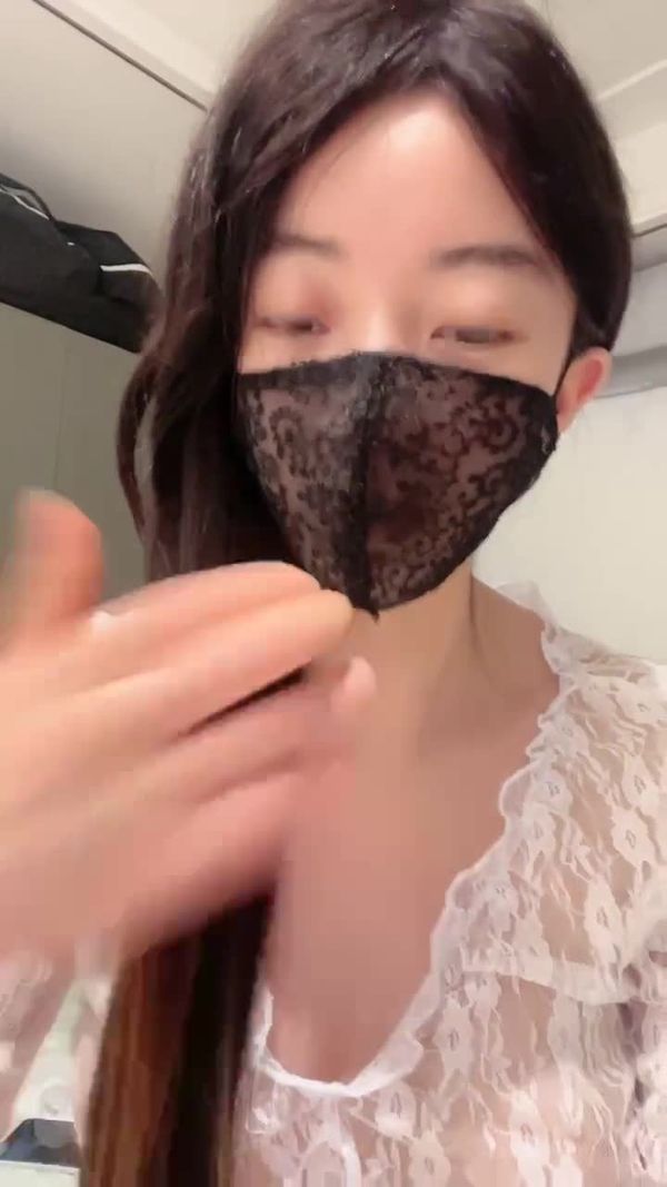小粉馒头菲菲 两根手指抠逼自慰