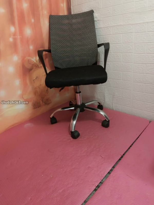 ,