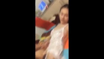 露脸美少妇！闯入几个人妻家中干合集！惊险刺激！