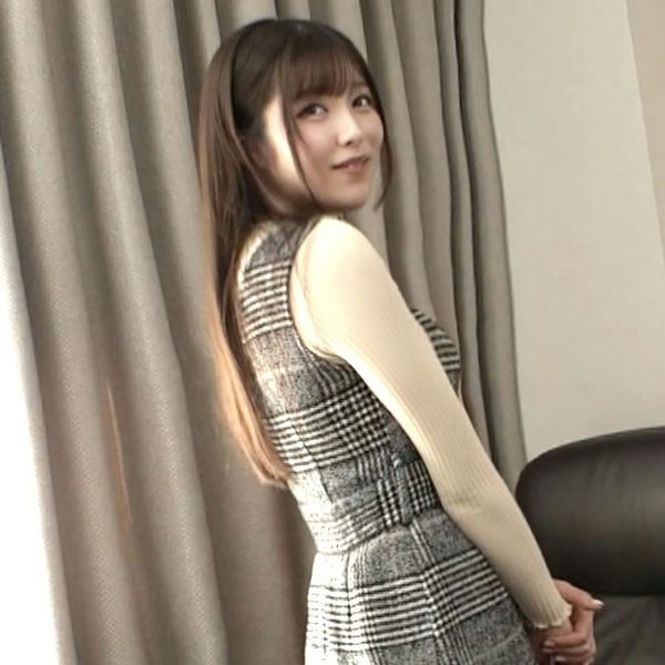 【密撮 初撮り】 バレたら即 解 雇 坂道アイドル级に可爱い访问介护士のおじさんキラーな巨乳×巨尻の神ボディに浓厚精子を注ぎ込む