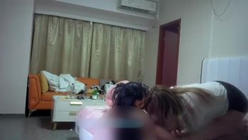 “哥哥操操我呀”闺蜜情深共用一夫配合模切大哥真幸福